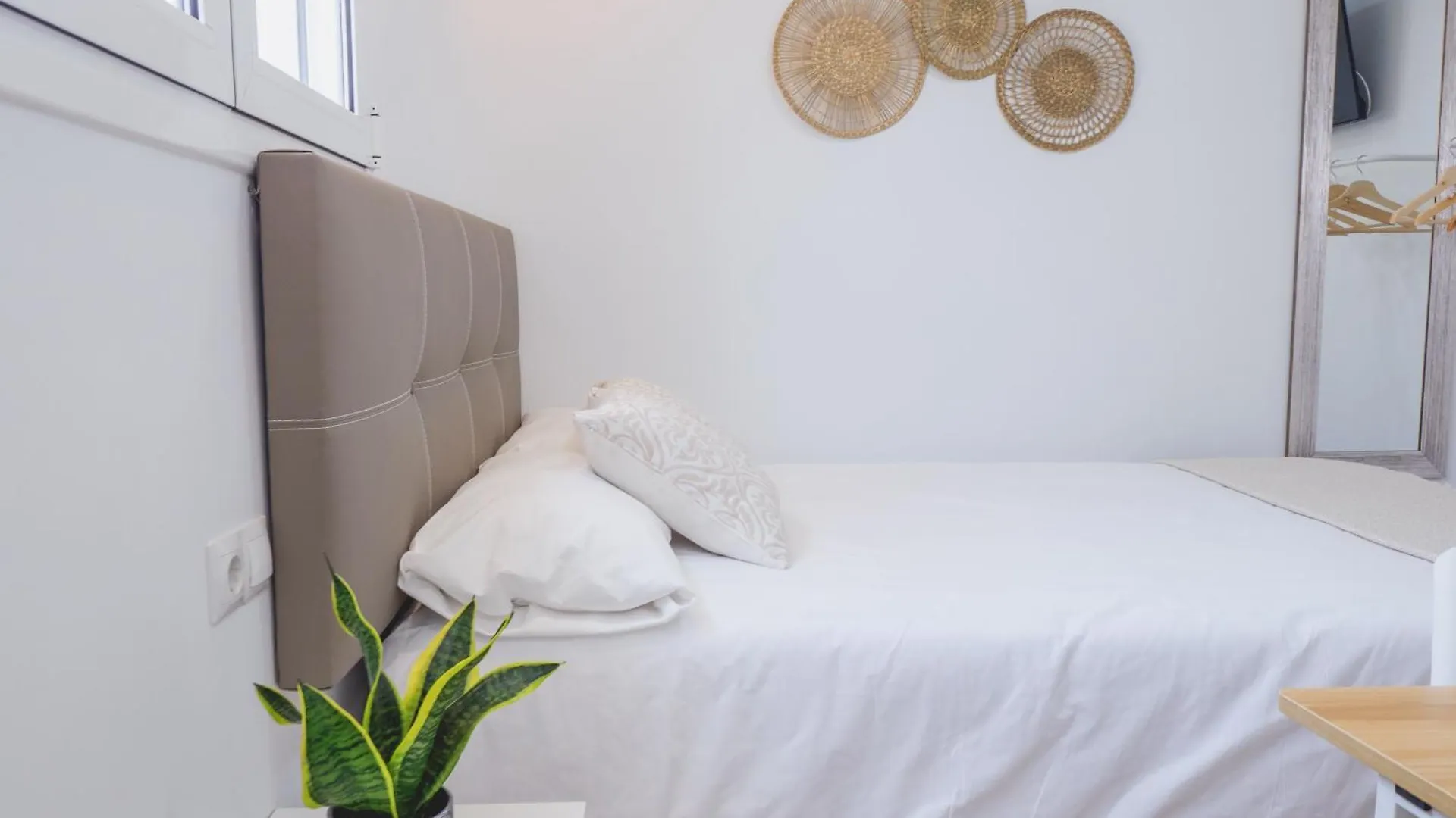 Cubo'S Hostal William'S Sunny 5 Torre de Benagalbon